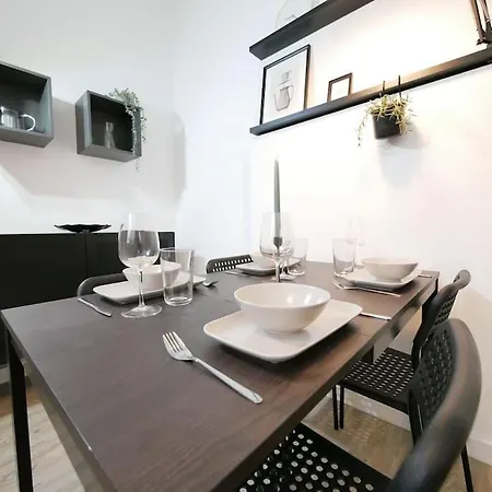 75 M2, Zentral, Gemuetlich, Eigener Parkplatz